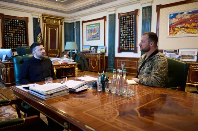 Зеленский, сообщив об уходе Малюка с поста главы СБУ, провел встречу с Хмарой