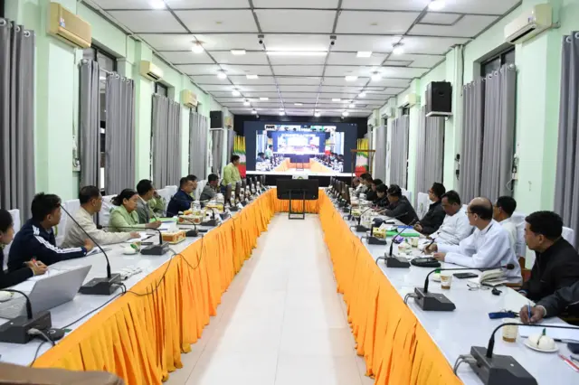 ဒီဇင်ဘာ ၃၀ ရက်က ကျင်းပတဲ့ မကွေးတိုင်းဒေသကြီးအတွင်း ရွေးကောက်ပွဲ အပိုင်း(၂) အောင်မြင်စွာကျင်းပနိုင်ရေး အစည်းအဝေး (ပုံဟောင်း)