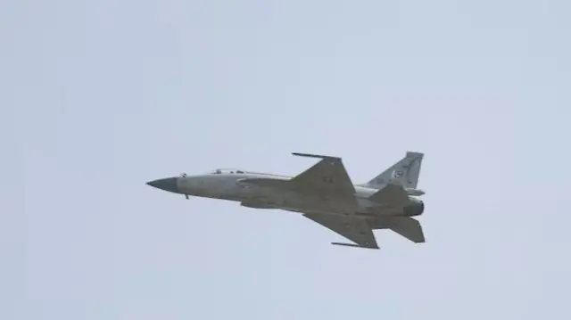 জেএফ - ১৭ থান্ডার যুদ্ধবিমান