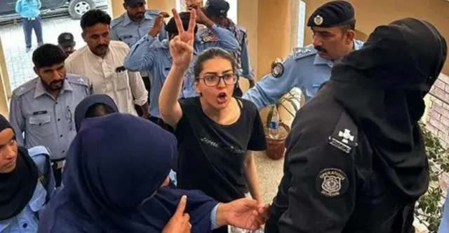 ایڈووکیٹ ایمان مزاری