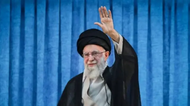 ईरान के सर्वोच्च नेता आयतुल्लाह अली ख़ामेनेई