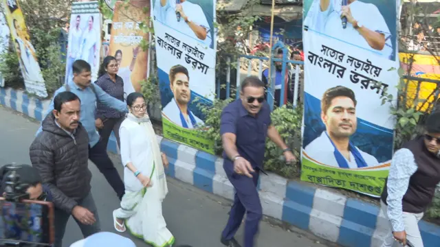 कोलकाता में पश्चिम बंगाल की मुख्यमंत्री ममता बनर्जी की रैली