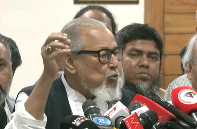 বিএনপির স্থায়ী কমিটির সদস্য ও নির্বাচন পরিচালনা কমিটির প্রধান নজরুল ইসলাম খান।