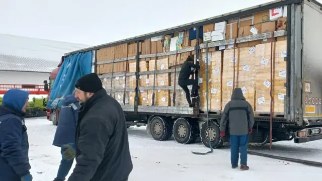 Один из грузовиков с гуманитарной помощью