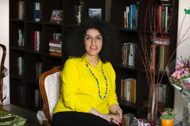نرگس محمدی