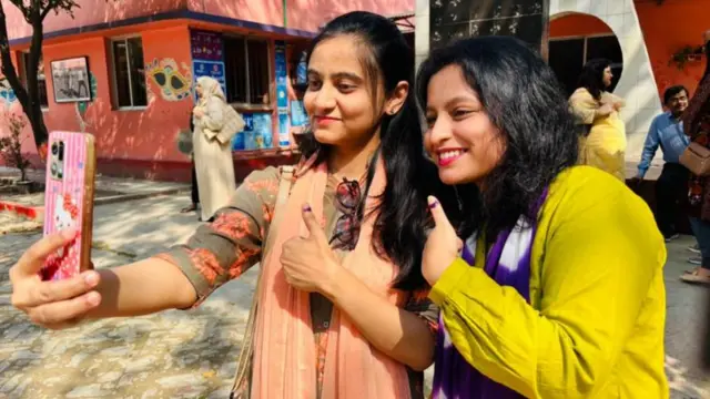 महिला वोटर्स