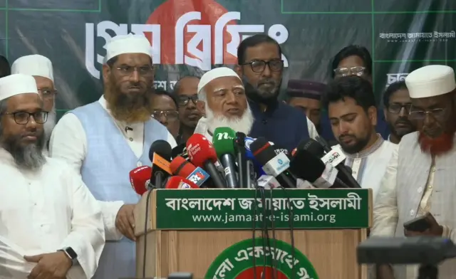 নির্বাচন ঘিরে সংবাদ সম্মেলনে নানা অভিযোগ করেছেন ১১ দলীয় জোটের নেতারা