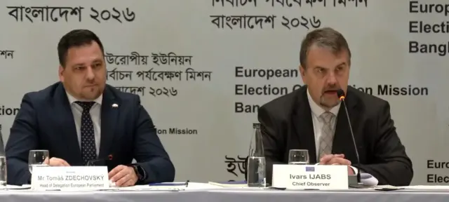 সংবাদ সম্মেলনে ইউরোপীয় ইউনিয়ন নির্বাচন পর্যবেক্ষণ মিশনের প্রতিনিধি দল