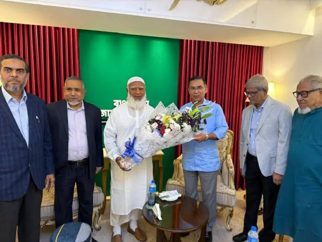 বাংলাদেশ জামায়াতে ইসলামীর আমির শফিকুর রহমানের সঙ্গে সৌজন্য সাক্ষাত করেছেন বিএনপির চেয়ারম্যান তারেক রহমান