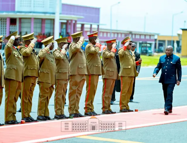 Prezida Ndayishimiye ashitse ku kibuga c'indege ca Bujumbura avuye i Addis Abeba