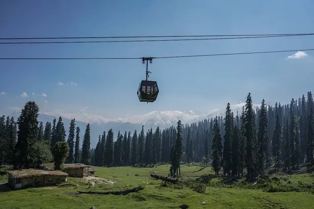 پہلگام میں محدود سیاحتی سرگرمیوں کی اجازت گذشتہ برس ستمبر میں ہی دی گئی تھی