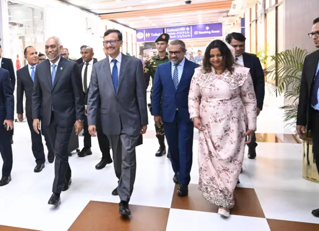 ঢাকায় এসেছেন মালদ্বীপের প্রেসিডেন্ট মোহাম্মদ মুইজ