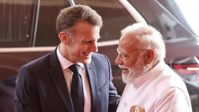 इमैनुएल मैक्रों और नरेंद्र मोदी