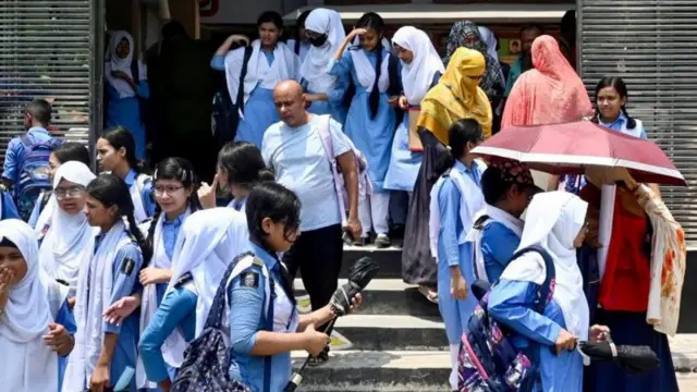 সংশোধিত প্রজ্ঞাপনে মোট ছুটি ৬৭ দিন নির্ধারণ করা হয়েছে