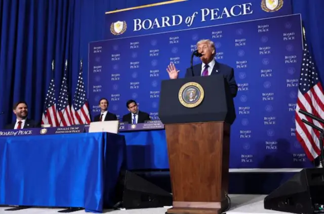 Tiraamp walgahii Boordii Nagaarratti yeroo haasaa taasisu