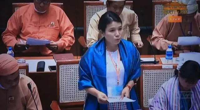 ၂၀၂၀ အရှေ့ပိုင်းကာလက ရန်ကုန်တိုင်းလွှတ်တော်မှာ အဆိုတင်သွင်းဆွေးနွေးနေတဲ့ ဒေါ်ကြည်ပြာ