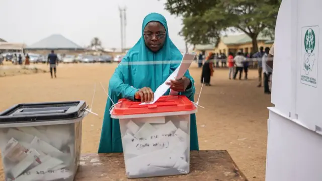 Onye na-eme ntuliaka na ntuliaka Febụwarị 2023