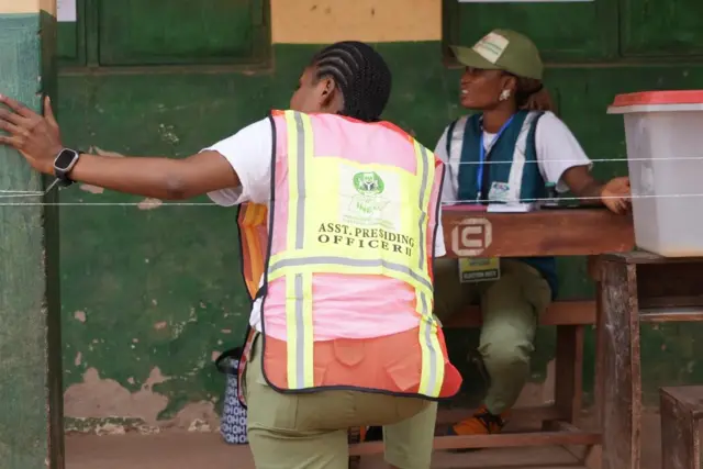 Ndị ọrụ ntuliak