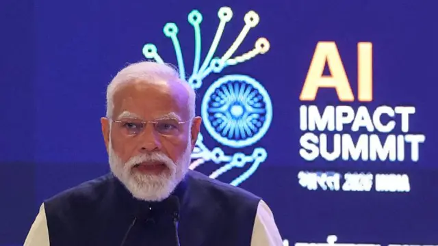 नरेंद्र मोदी