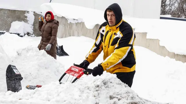 अमेरिका में बर्फ़बारी