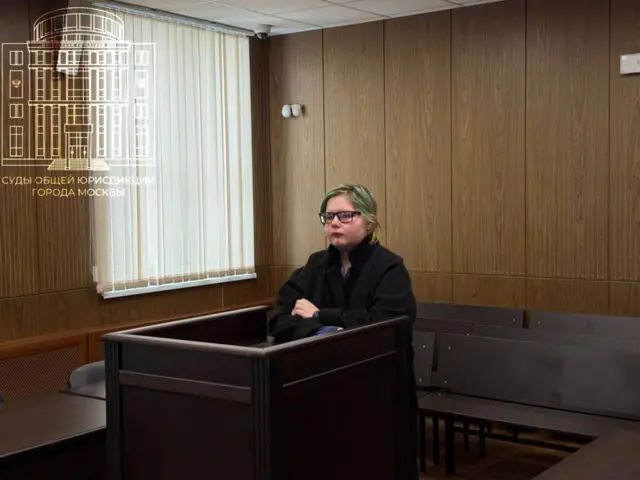 Таисия Курбаналиева в зале суда