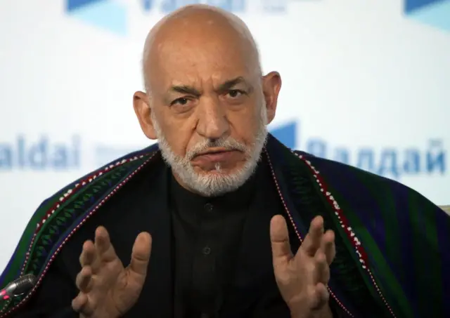 আফগানিস্তানের সাবেক রাষ্ট্রপতি হামিদ কারজাই- ফাইল ছবি।