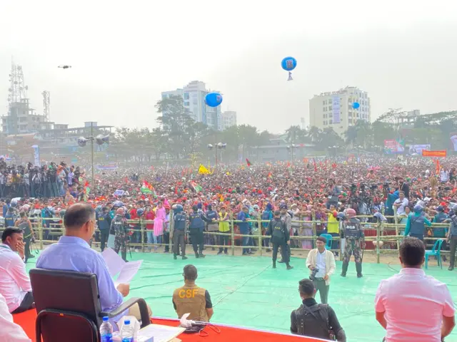 বরিশালের নির্বাচনী জনসভায় তারেক রহমান