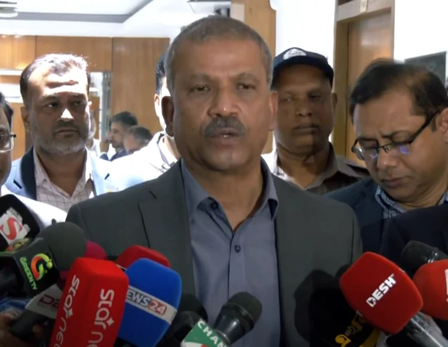 আইন উপদেষ্টা আসিফ নজরুল