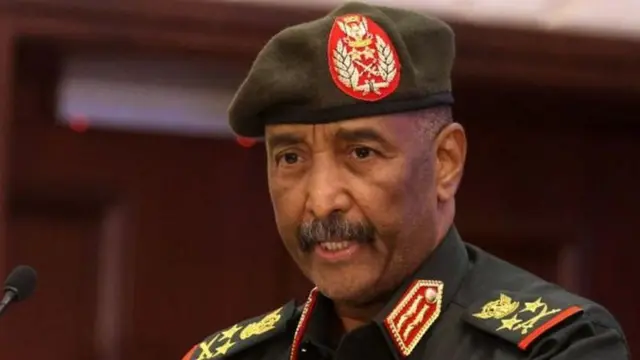 ምሉእ ወተሃደራዊ ክዳን ዝለበሰ ጀነራል ኣልቡርሃን