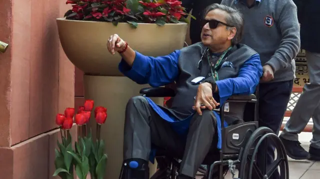 कांग्रेस सांसद शशि थरूर