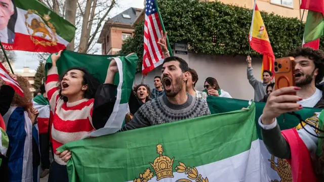 Ndị mba Ịran na-enwe aṅụrị maka ọnwụ Khamenei