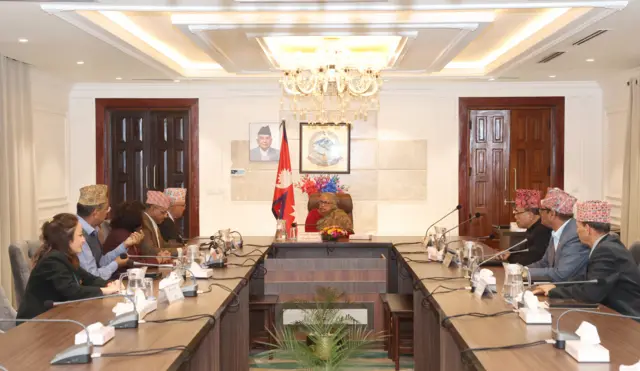 मन्त्रिपरिषद् बैठक