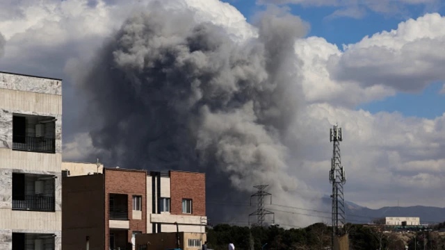 ጥቃት የተፈጸመበት ቦታ ላይ የሚታይ ጭስ