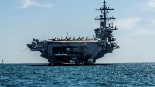 Авианосец USS Abraham Lincoln