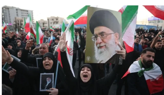 Ụfọdụ na-anwụrị, ụfọdụ na-atụ arịị maka ọnwụ Ayatolla Khamenei nke Iran