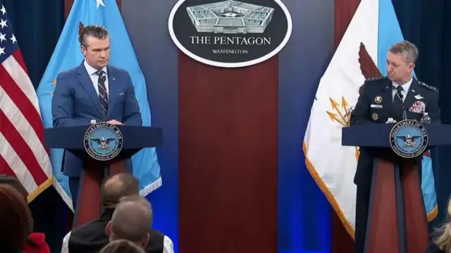 Minisitiri Hegseth yakoze ikiganiro muri Pentagon ari kumwe na Gen Dan Caine