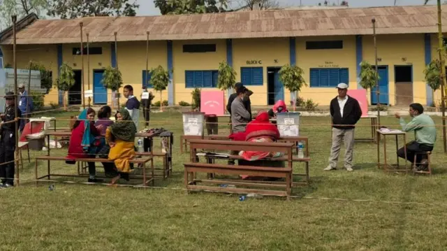 मतदान केन्द्र