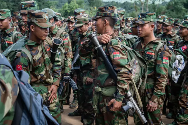 ၂၀၂၄ ခုနှစ်၊ TNLA စစ်သင်တန်းဆင်းပွဲ (ပုံဟောင်း)