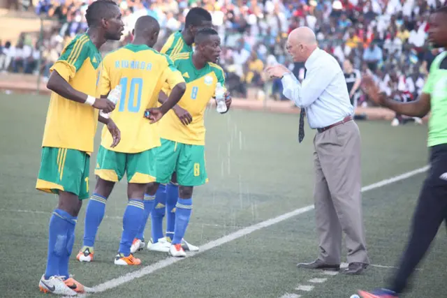 Imikino Constantine yatoje Amavubi mu mezi yakoze ako kazi yose yarayitsinze