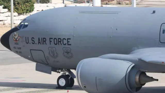 Foto faịlụ nke ụgbọelu Boeing KC-135 Stratotanker nke ndịagha ikuku mba Amerịka, nke a hụrụ n'Izrel na Febụwarị