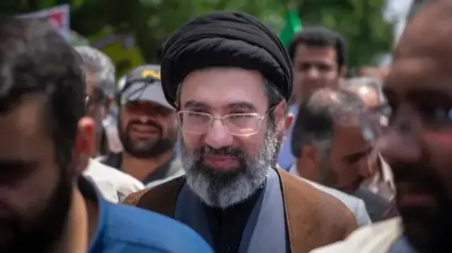 ifoto ya Mojtaba Khamenei