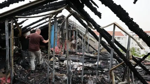 محل وقوع یک حمله موشکی در اسرائيل