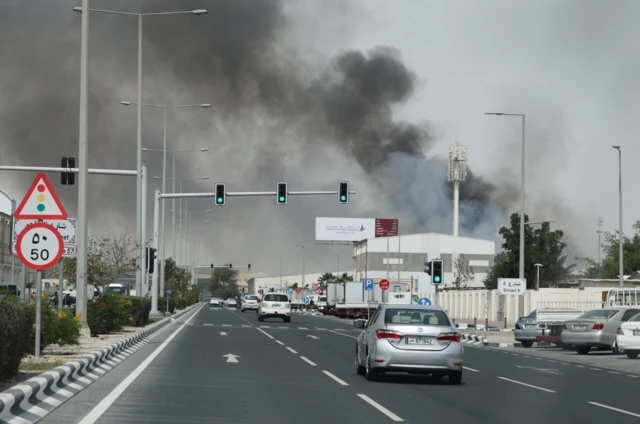 دخان عقب أنباء عن هجمات صاروخية إيرانية على العاصمة القطرية الدوحة (صورة أرشيفية)