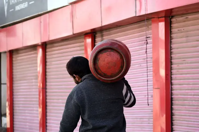 தமிழ்நாடு, எரிவாயு தட்டுப்பாடு