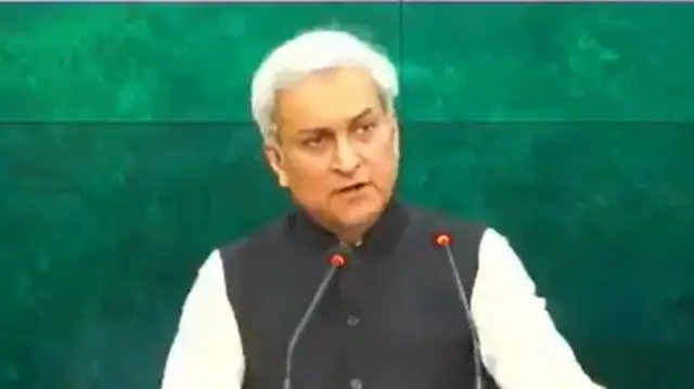 ताहिर अंद्राबी