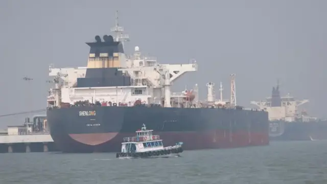 Ubwato butwara igitoro mu muhora wa Hormuz