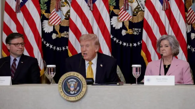 Tiraampiifi waayelotasaa yeroo ibsa kennan