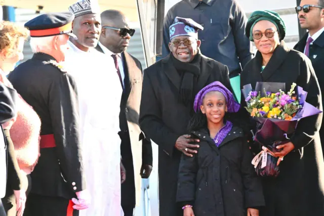 Tinubu da masu tarbarsa a Birtaniya