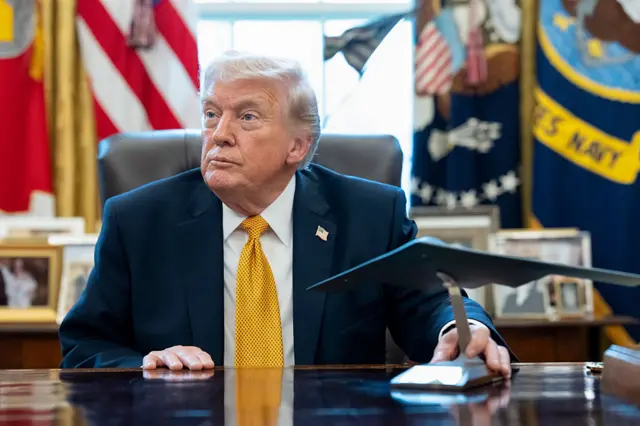 डोनाल्ड ट्रंप