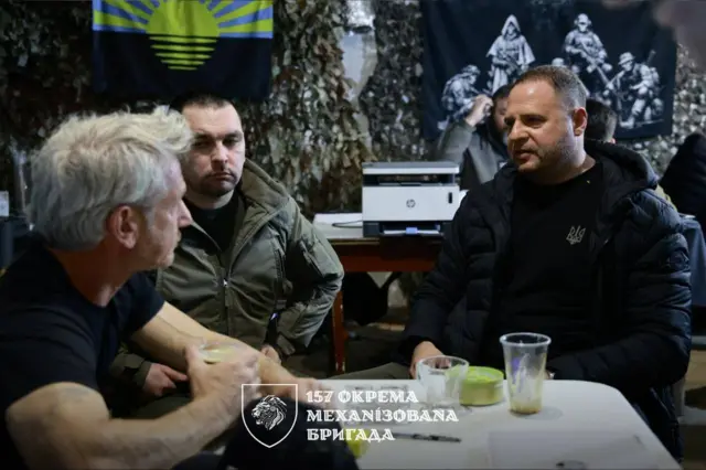 Шон Пенн и украинские военные